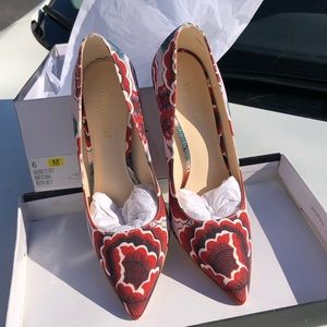 Nine West Pink, Red, Teal Flower Pumps Size 6 Runs Small